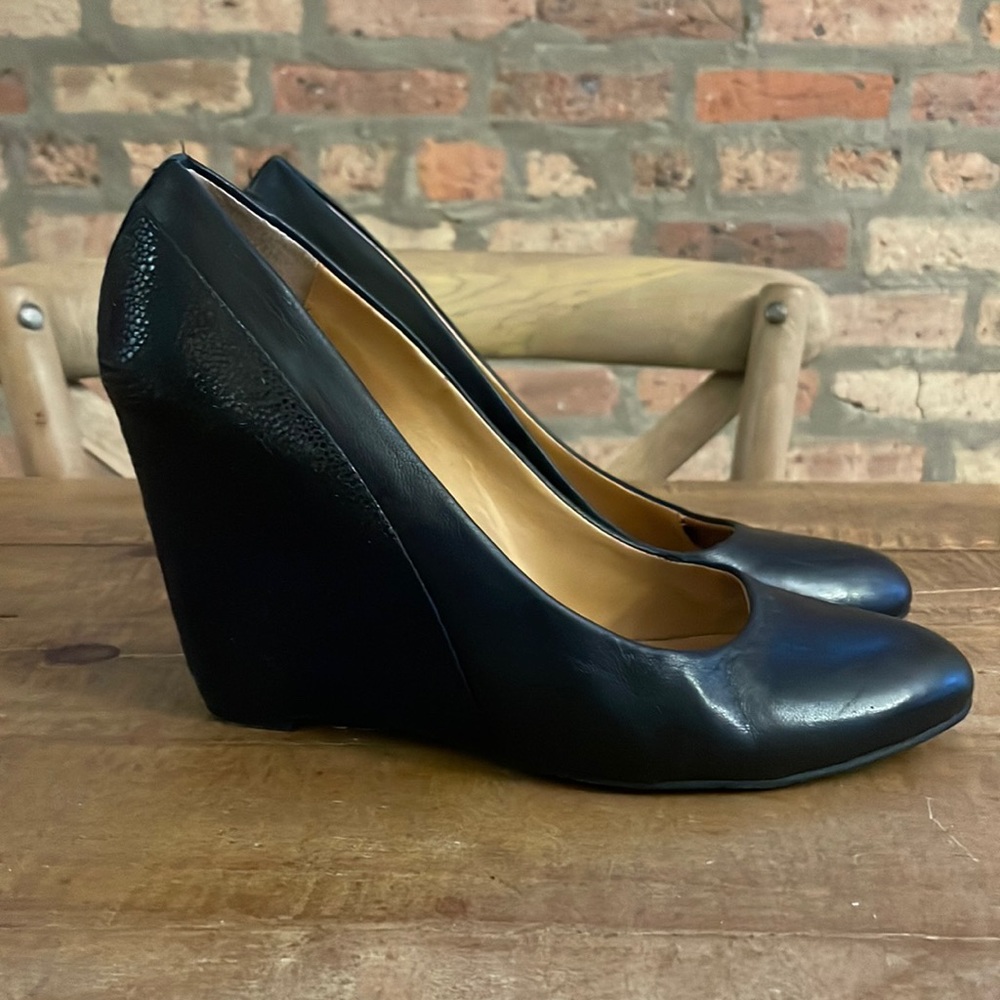 Audrey Brooke Black Daphne Wedges, size 8